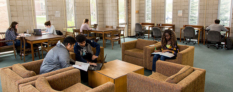SEU students in residence hall lounge