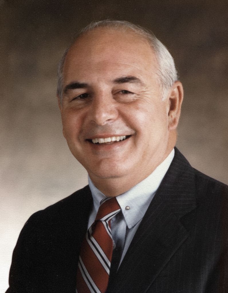 Picture of former Trustee Alan Painter.